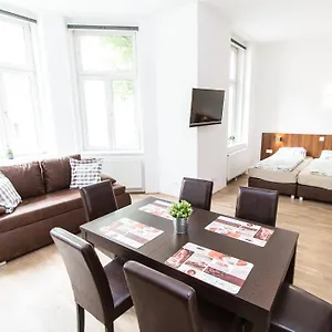 Leonhard , Viena Austria