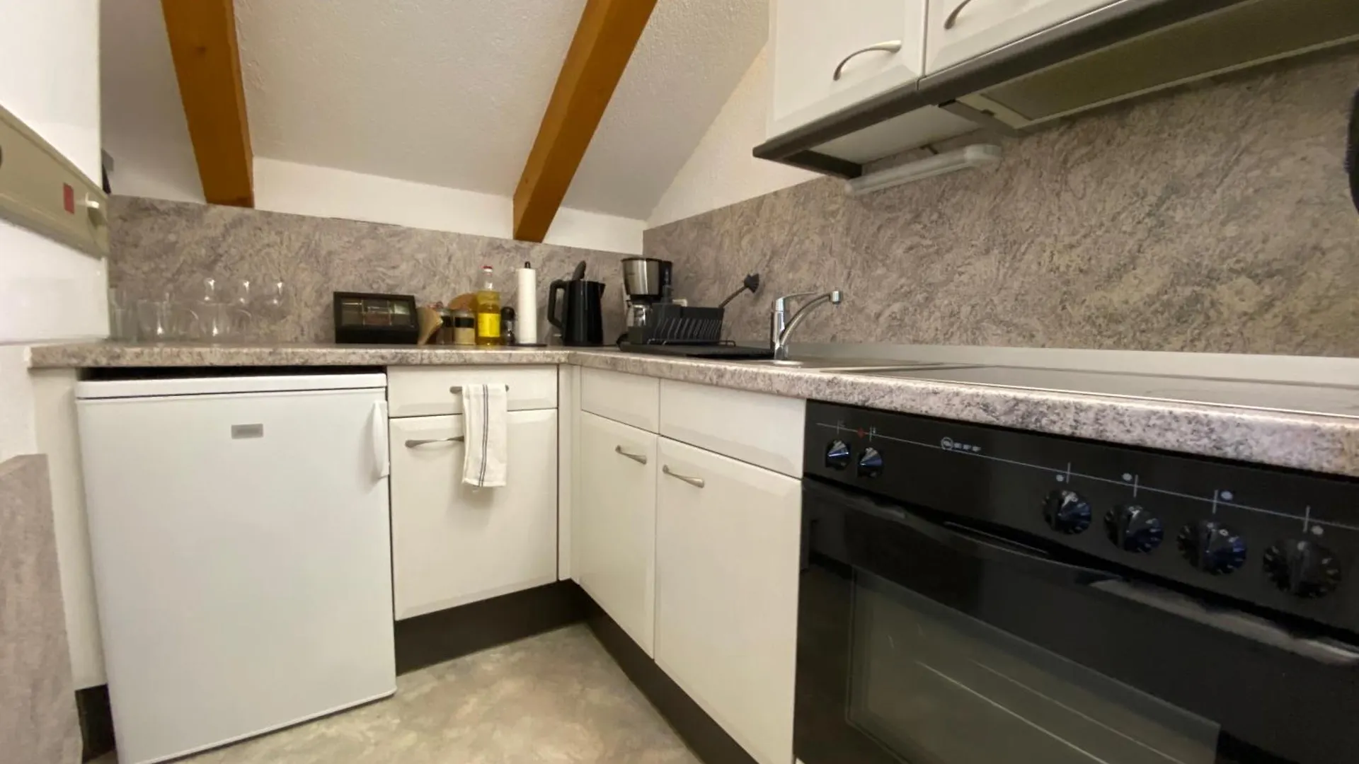Charmante, Ruhige Wohnung In Innsbruck Apartment
